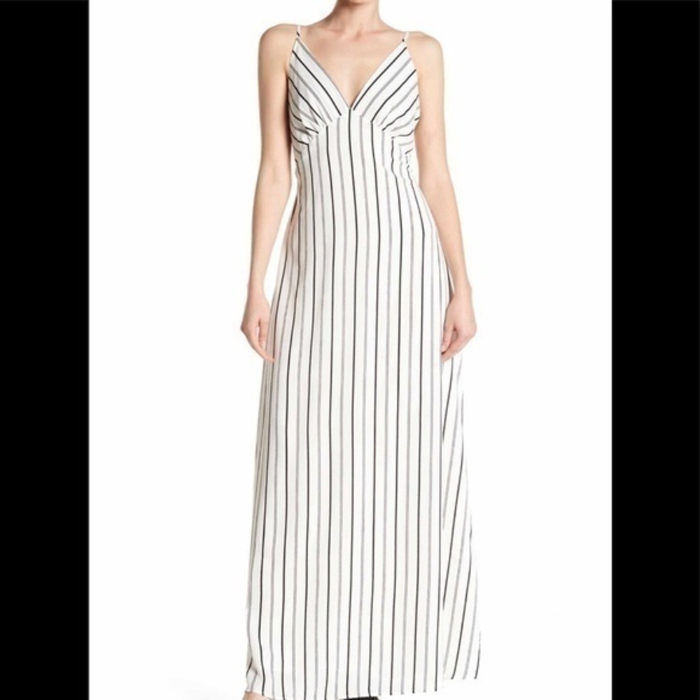 NSR Striped Print Whiteblackâ Maxi Dress NWT